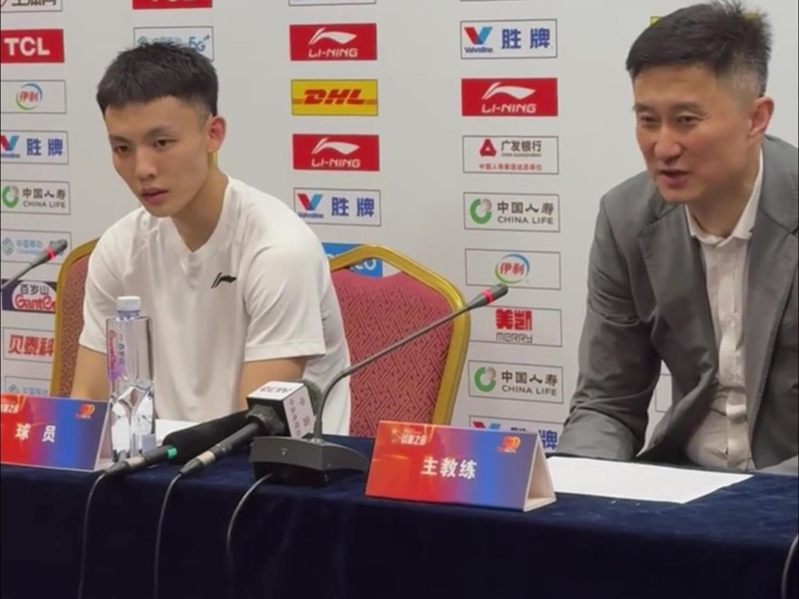 這是能說的嗎徐杰：杜指導(dǎo)賽前說了，這場球就是打架和摔跤！