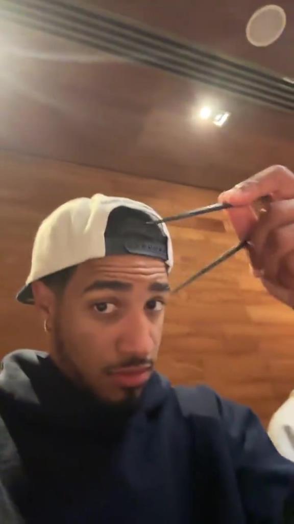 歸化歸化哈利伯頓這筷子拿的還挺標(biāo)準(zhǔn)?。?！