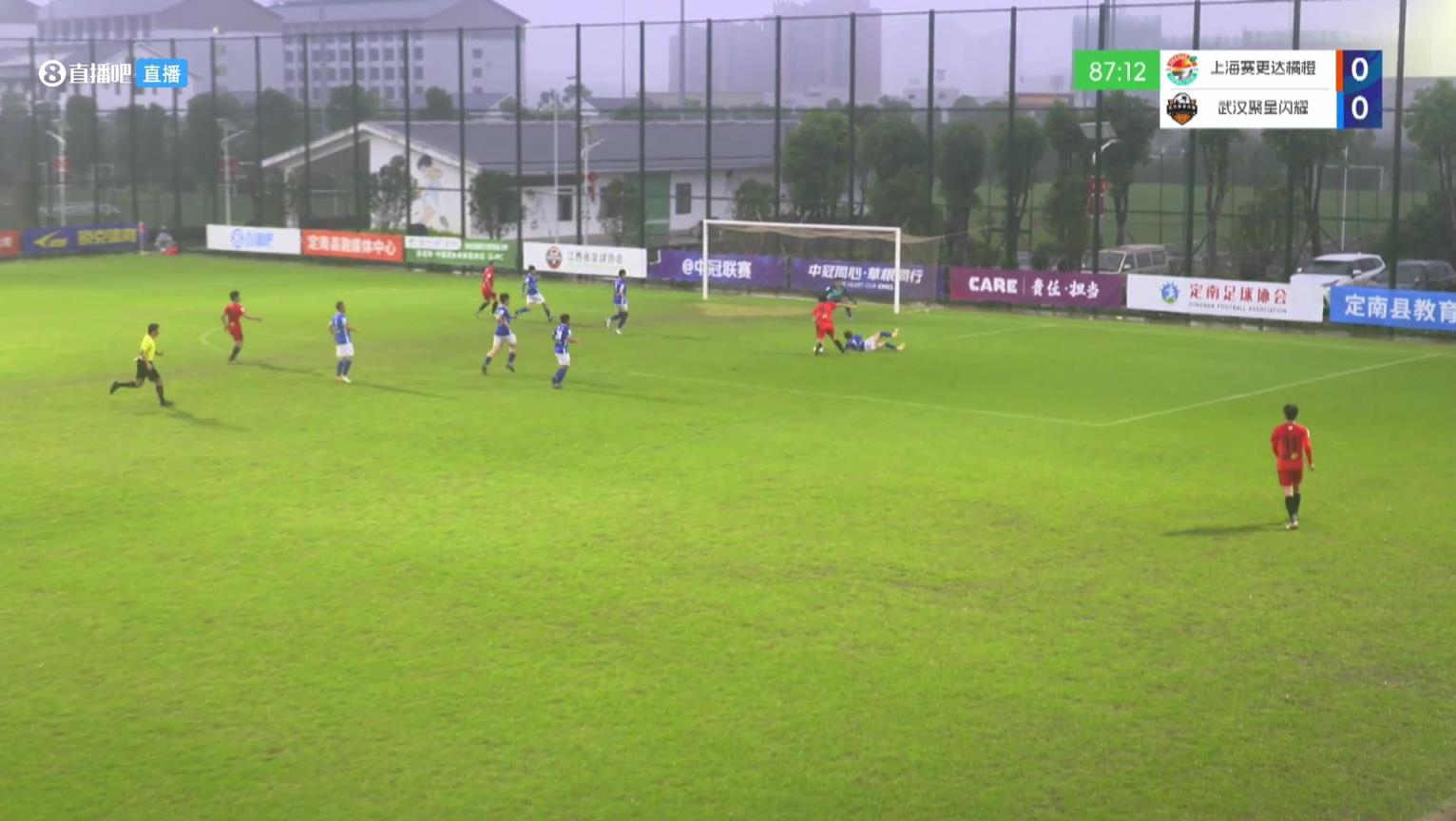 員工瘋狂助攻老板！58歲老板朱駿中冠替補(bǔ)完成絕殺