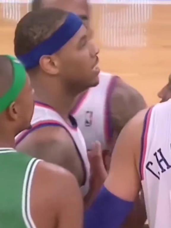 社會(huì)瓜！當(dāng)年安東尼與加內(nèi)特發(fā)生沖突，賽后瓜哥帶人堵綠軍大巴